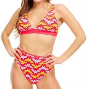Undercurrent Wonder Woman Bikini Top & High-Waisted Bikini Bottom Set Size M NEW